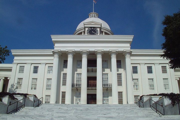 Discover Montgomery’s Charm with a Self-Guided Scavenger Hunt History & Heroes